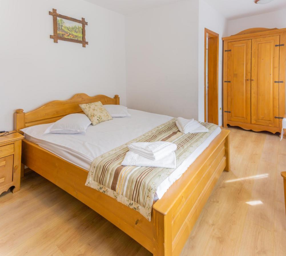 Popasul Craiului Villa Zărneşti Exterior foto